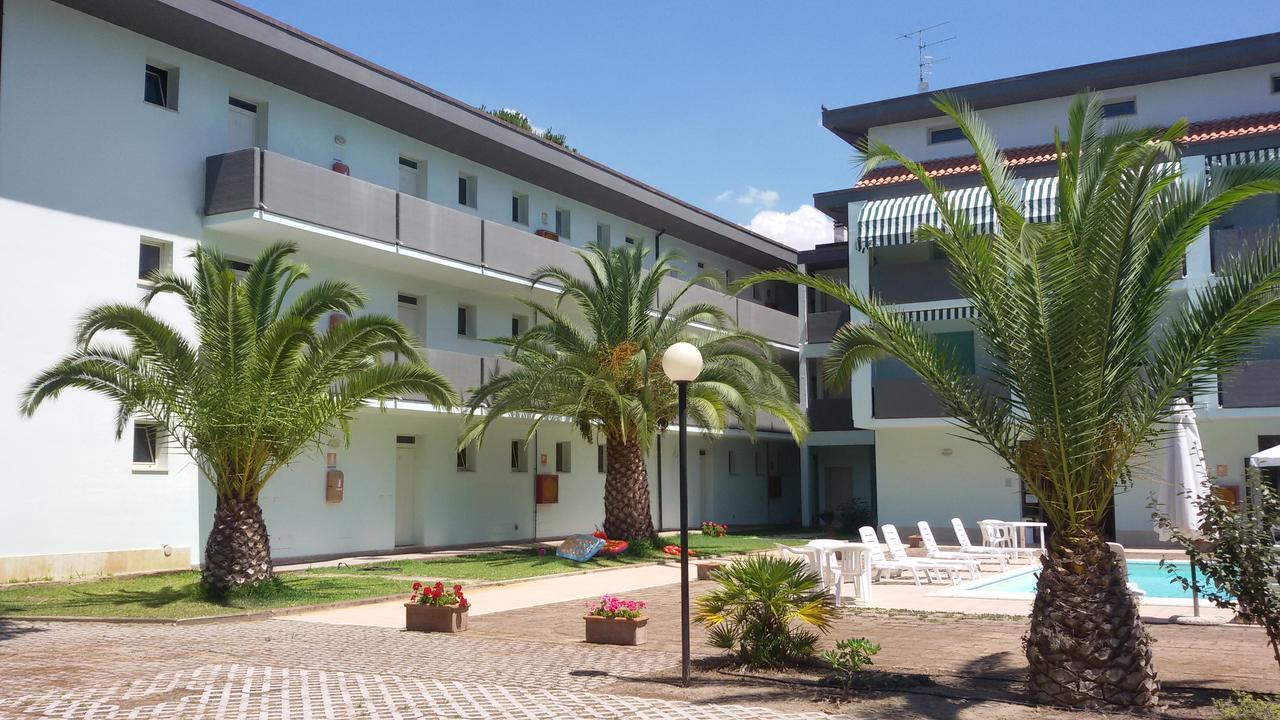 Residence Verde Pineta Принчипина-а-Маре Экстерьер фото