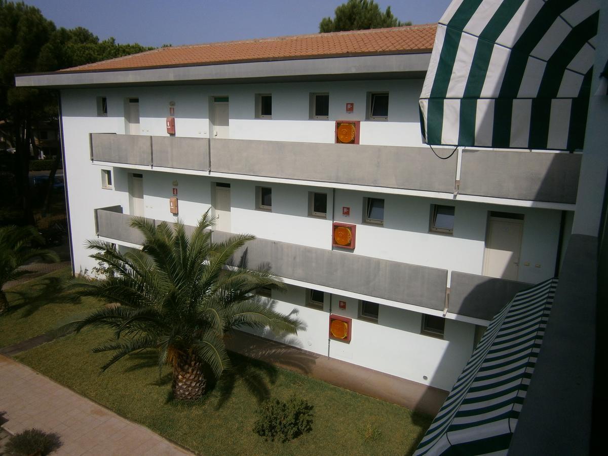 Residence Verde Pineta Принчипина-а-Маре Экстерьер фото